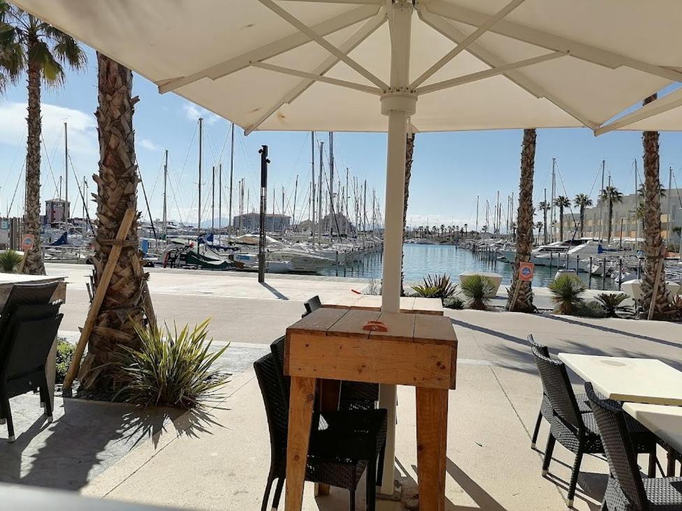 Ground Floor Studio With Access To Beach And Pool Le Barcarès Kültér fotó
